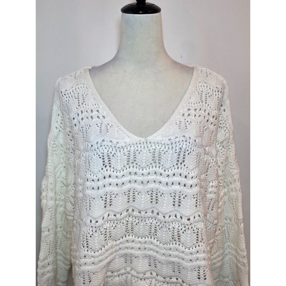 Sincerely Jules White Crochet Scallop Boho Bell Sleeve Crop Sweater Top Size L - Picture 3 of 8